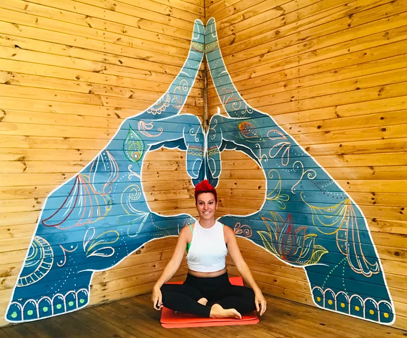 Debby Corsi Yoga 2026-27 800x